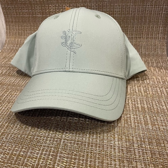 NWT Blogilates Ponytail Hat - Picture 9 of 10